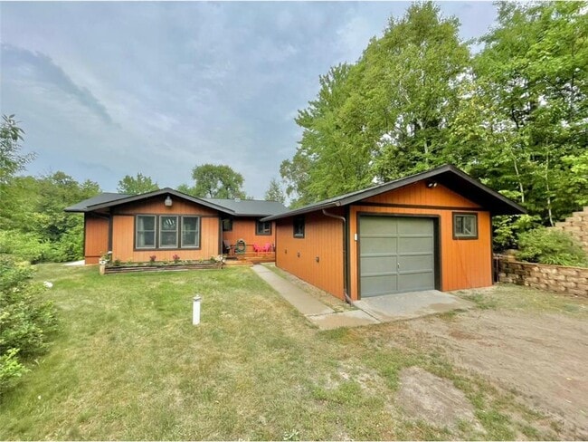 Building Photo - 38258 Deer Lake Way