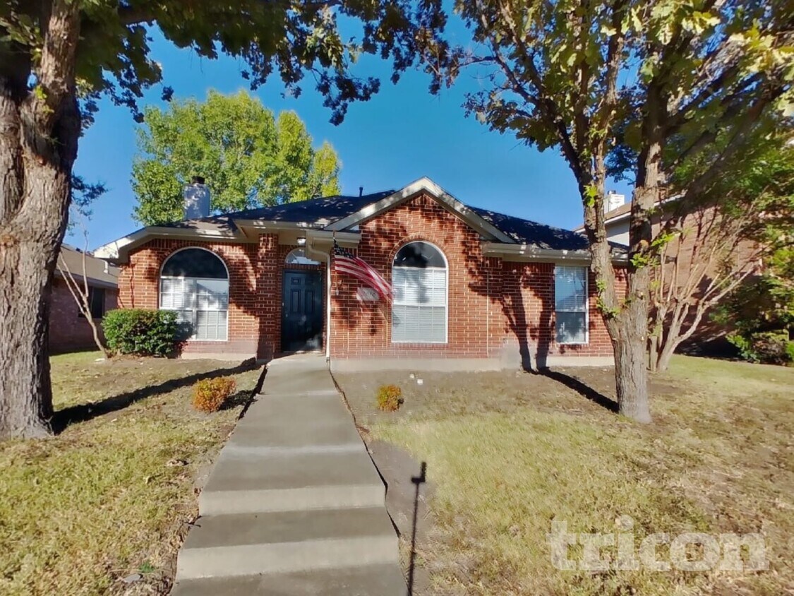 Foto principal - 2616 Spring Rain Dr