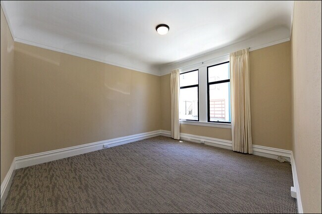 Foto del edificio - 1820 Grant Ave