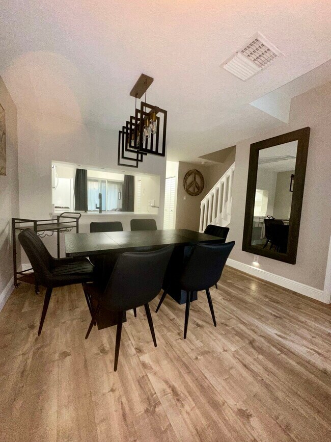 Foto del edificio - 7821 Sanibel Dr