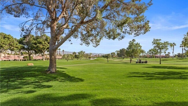 Foto del edificio - 41220 Woodhaven Dr W