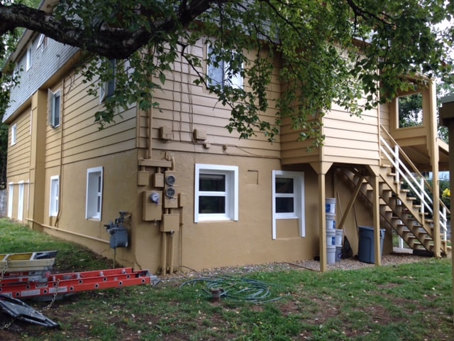 Primary Photo - 5325 Sharon St