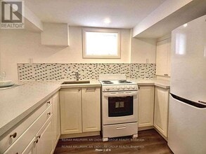 Building Photo - 47 Newbury Dr Building Photo - 47 Newbury Dr