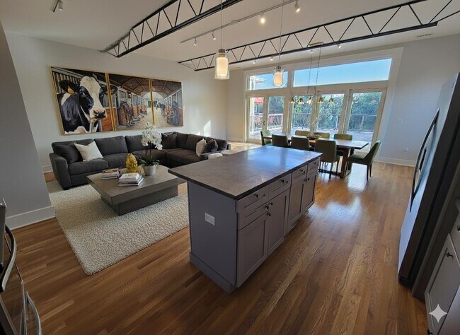 Foto del edificio - 111 W Main St