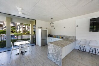 Building Photo - 4130 Bayhead Dr