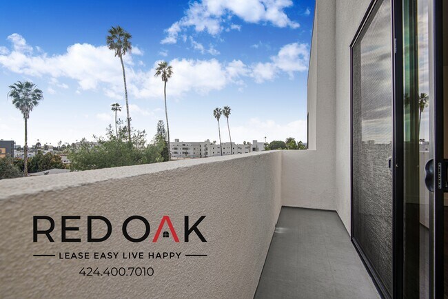 Foto del edificio - ~6 Weeks FREE~ Impressive Three Bedroom Pe...