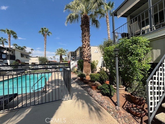 Foto del edificio - 45303 Sunset Ln