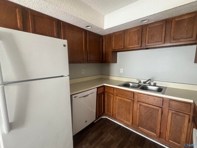 Foto del edificio - 2613 Wynterhall Rd SE
