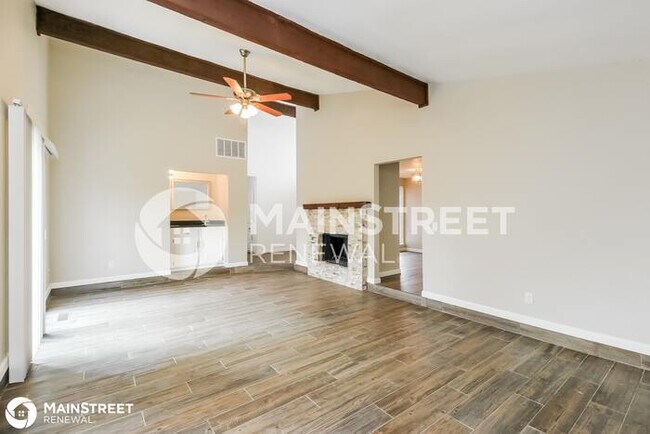 Building Photo - 10300 Fairfax Ln