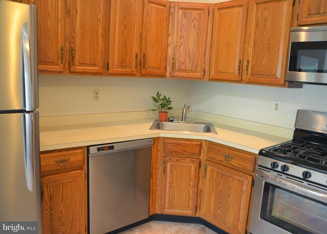 Foto del edificio - 74 Lehavre Ct