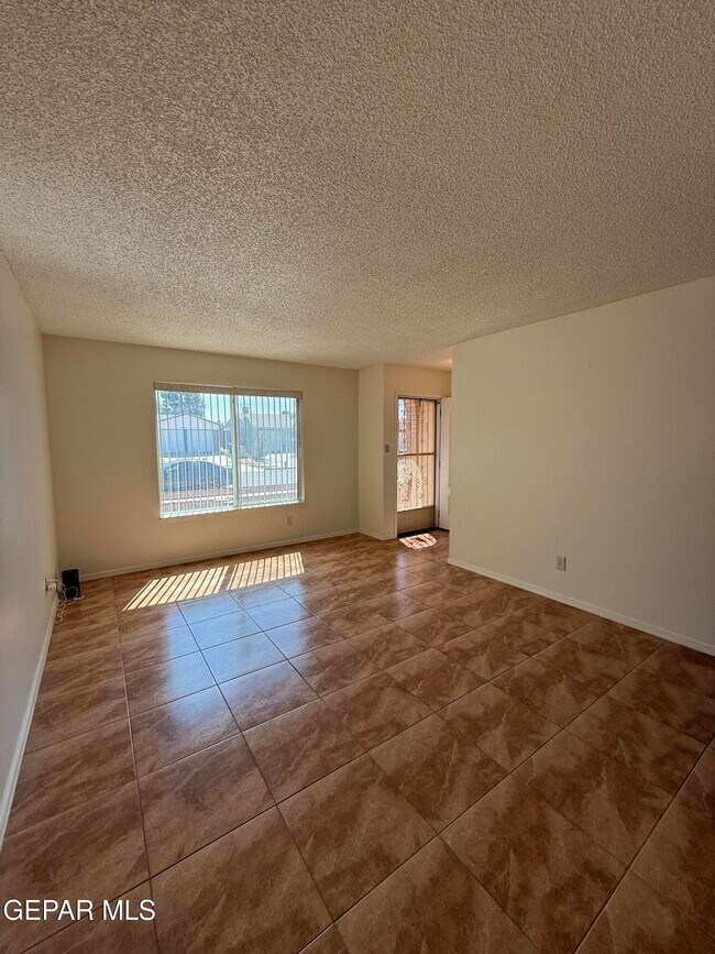 Foto del edificio - 10709 Opalstone St
