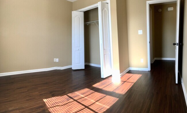 Foto del edificio - 1723 C THISTLEWOOD DR Clarksville, TN 37042