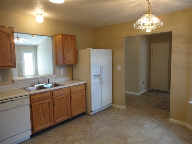 Building Photo - 6521 Southern Ridge Drive