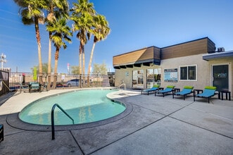 Building Photo - The Point on Flamingo