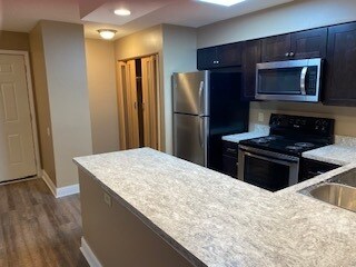 Foto del edificio - Now Leasing!!! 2 Bedroom 1.5 Bath Remolded...