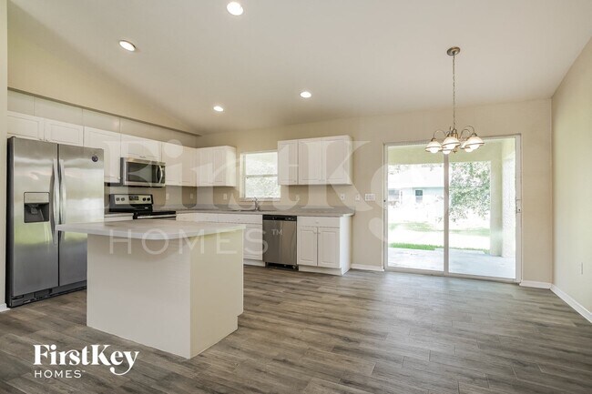 Foto del edificio - 3506 NE 18th Pl