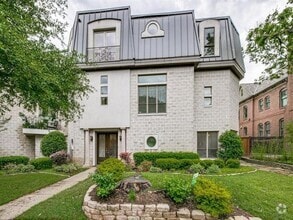Building Photo - 2712 Hibernia St
