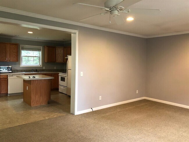 Building Photo - 3066 Lee Hwy