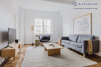 Building Photo - 300 E 57th St