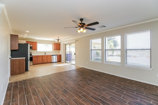 Foto del edificio - 2634 S Southwind Dr