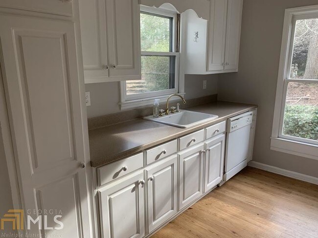 Foto del edificio - 815 Mason Dr