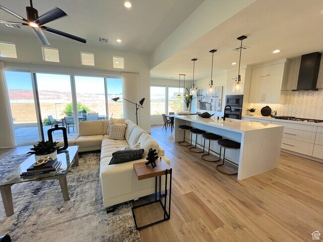 Building Photo - 1234 Firepit Knoll Dr