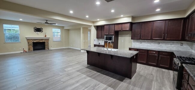 Building Photo - 14313 Florence St