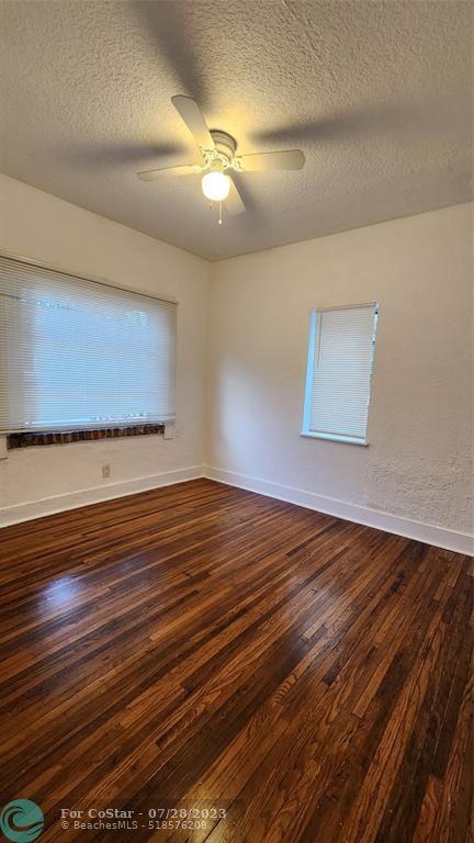 Building Photo - 816 SW 16th Ct