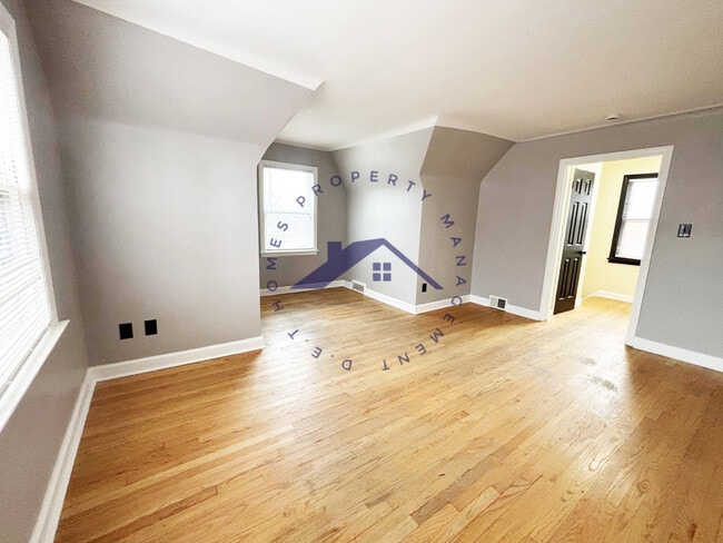 Foto del edificio - 15100 Whitcomb St