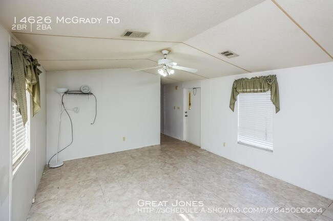 Foto del edificio - 14626 McGrady Rd