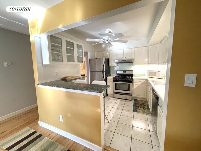 Foto del edificio - 41-32 63rd St