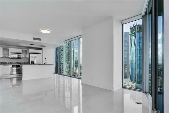 Foto del edificio - 888 Biscayne Blvd
