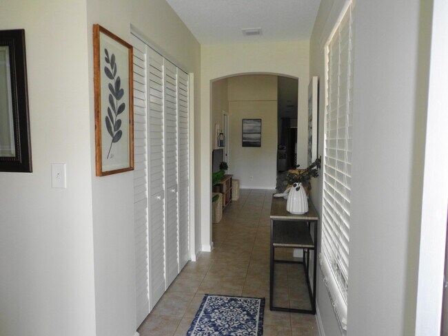 Building Photo - 1169 Mulberry Pl