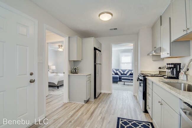 Building Photo - 3 br, 2 bath House - 920 Flythe Drive