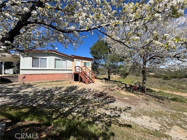 Foto del edificio - 37110 Woodview Rd