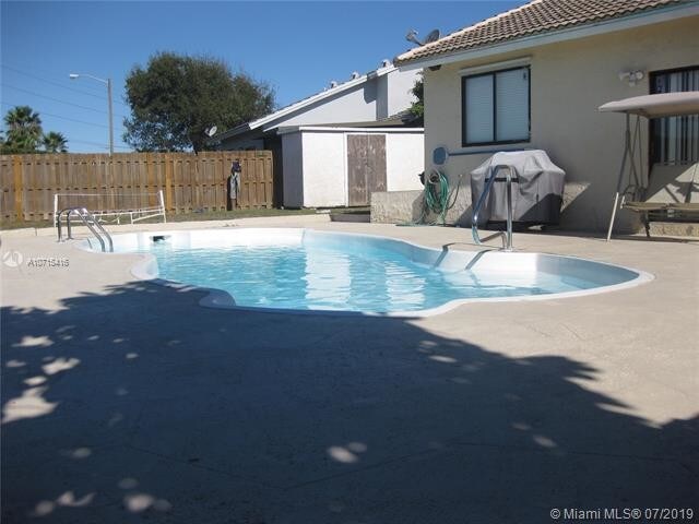 Foto del edificio - 6381 Country Fair Cir