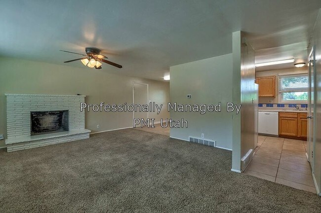 Building Photo - 1847 500 E