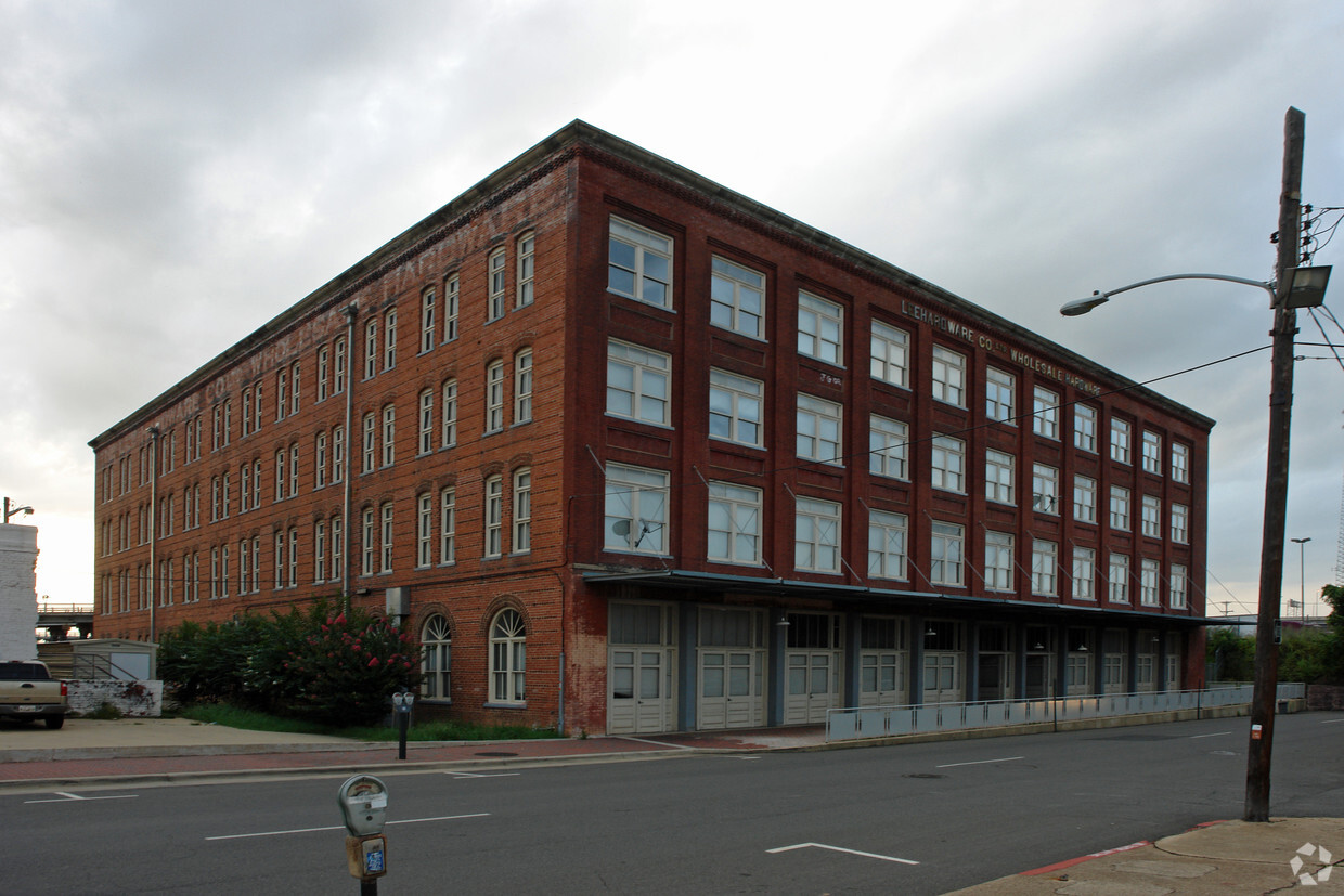 Foto principal - United Jewelers and Lee Hardware Apartments