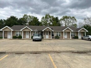 Building Photo - 1308 Arthur Ave