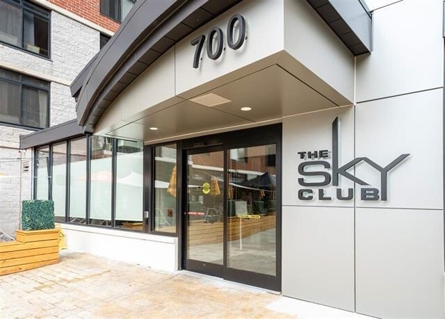 Foto del edificio - 700 1st St