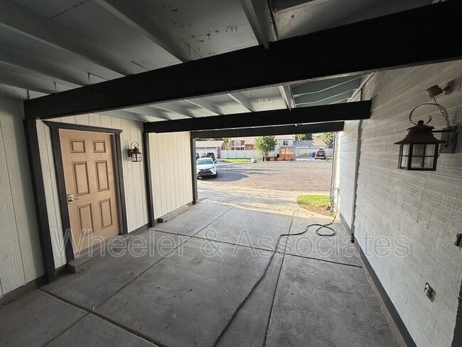 Building Photo - 1781 E 5725 S