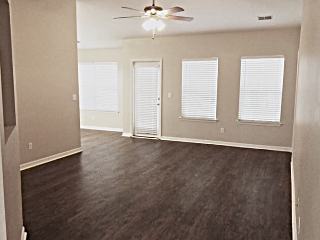Building Photo - 9188 Fieldstone Ter