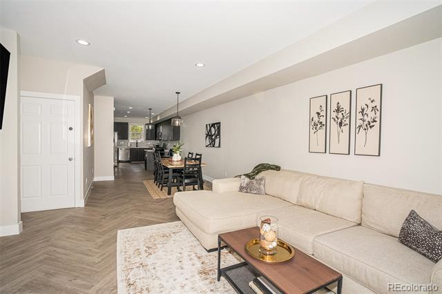 Foto del edificio - 1074 Knox Ct