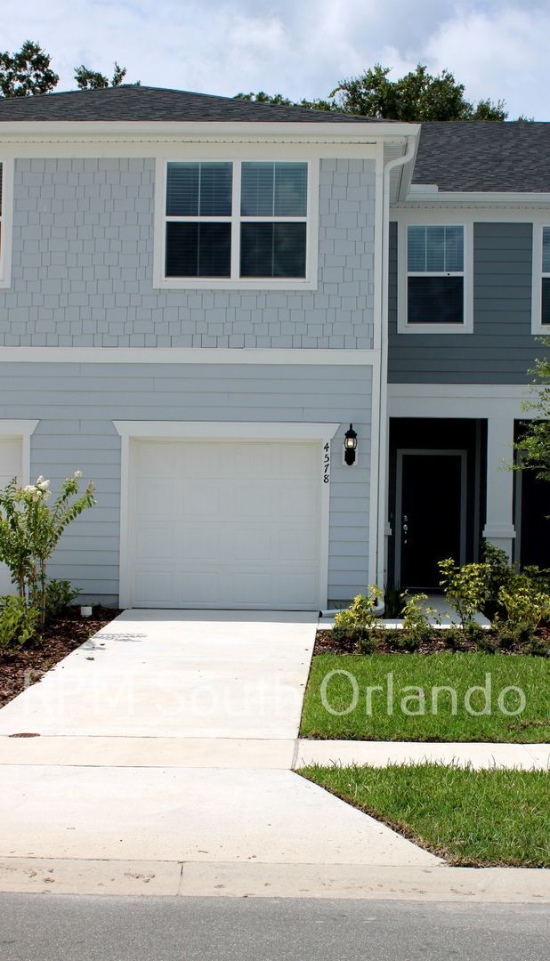 Foto del edificio - Move In ASAP!! - Brand New 3 bedroom 2.5 bath Townhouse for rent in Kissimmee, FL.