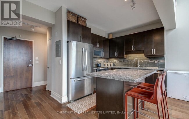 Building Photo - 2 Fieldway Rd