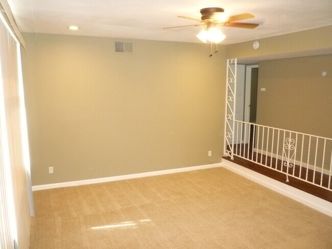 Building Photo - Concord! Dana Estates 3 bedroom 2 bathroom...