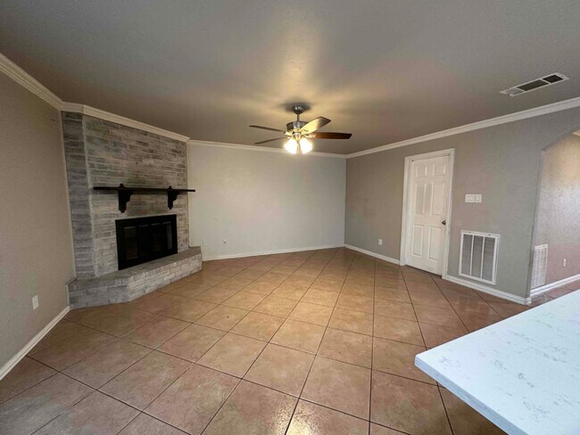 Foto del edificio - 10125 Peppertree Ln