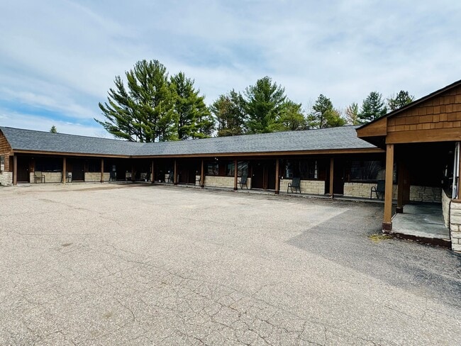 Building Photo - 7528 US-51