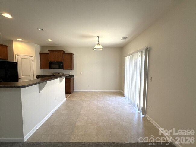 Foto del edificio - 354 Cornielle Ln