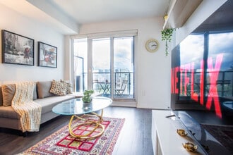 Building Photo - 251 Jarvis St